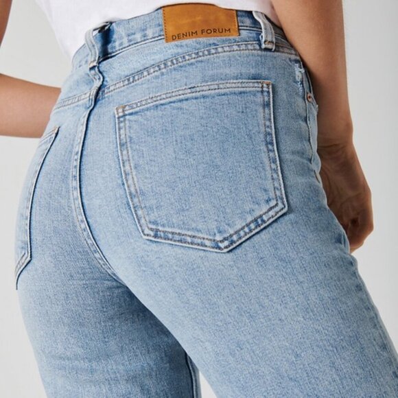 Denim Forum The Arlo Hi-rise Straight Leg Jean in Mid-wash (Size US 26 x 27) - Picture 2 of 8